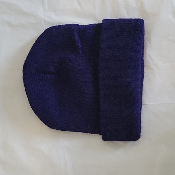 Small size Toque unisex,- Women's- Kids purple no tags - Picture 2 of 2